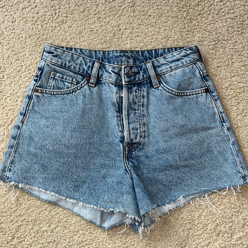 H & M High-Waist Light Blue Denim Shorts